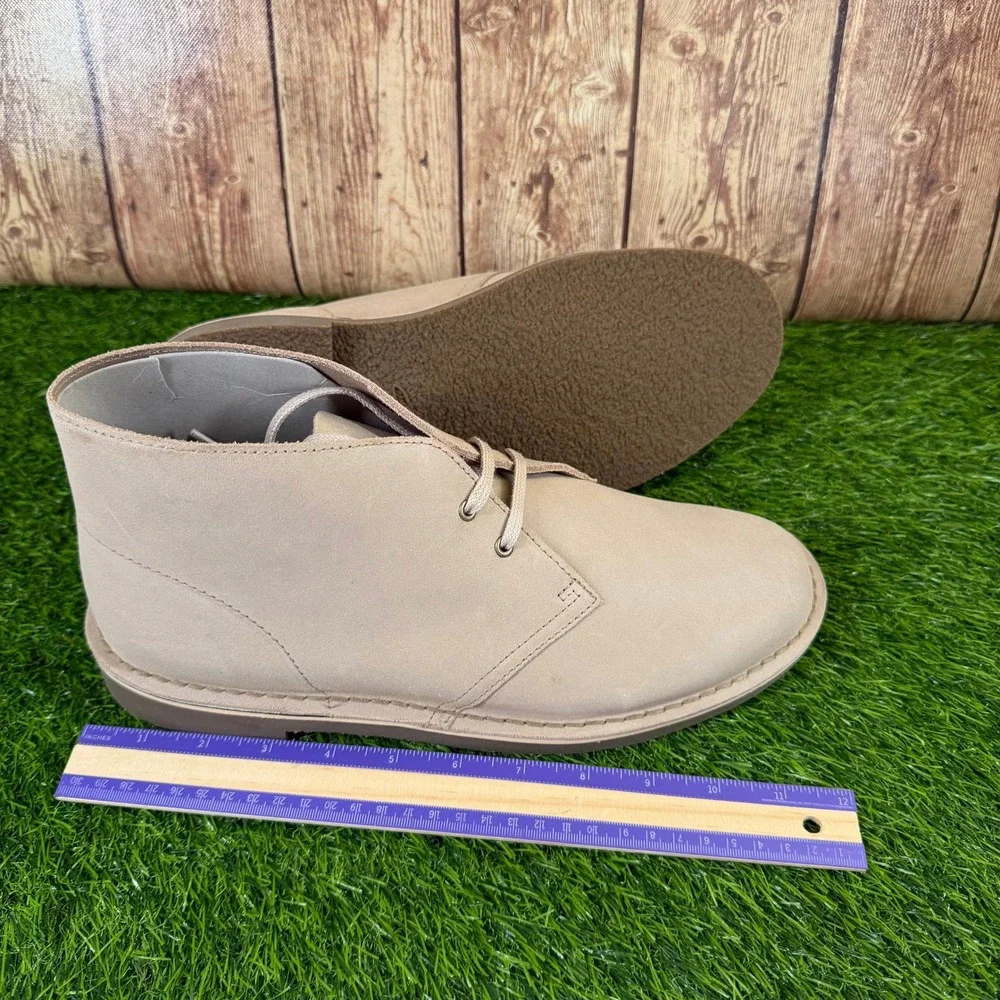Clarks Shepton Desert Boot Mens Size 11 M Taupe Distressed Suede Chukka